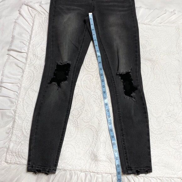 Juniors High Waist NO Boundaries Skinny Jeans Size 3 Distressed Gray and Black - Picture 8 of 8